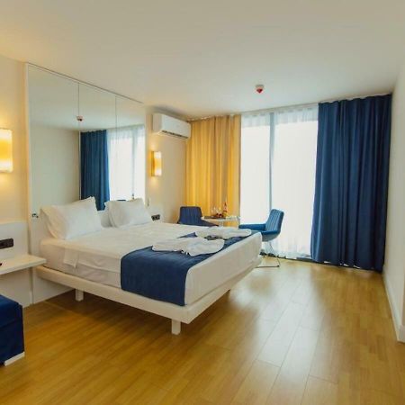 Aparthotel Orbi City Sea View Batumi Exterior foto