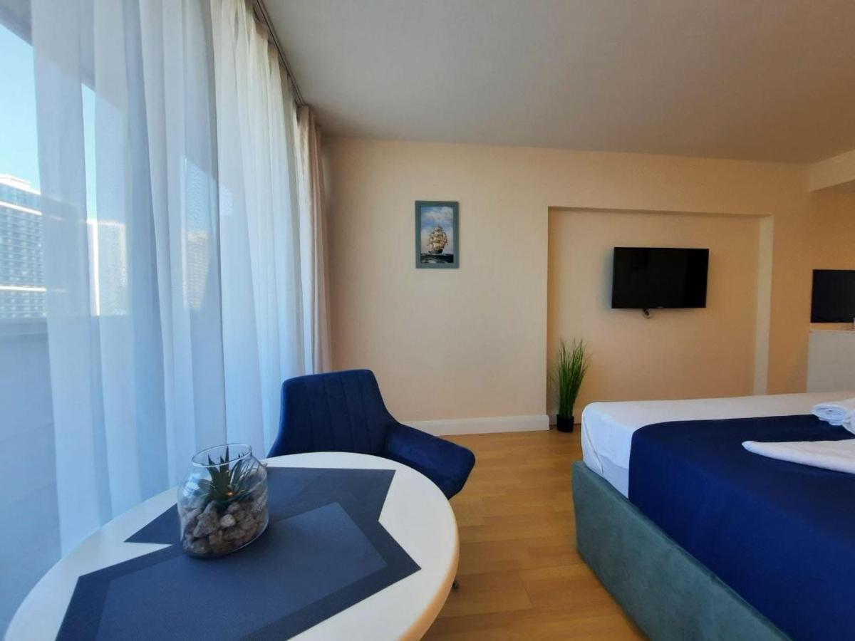 Aparthotel Orbi City Sea View Batumi Exterior foto